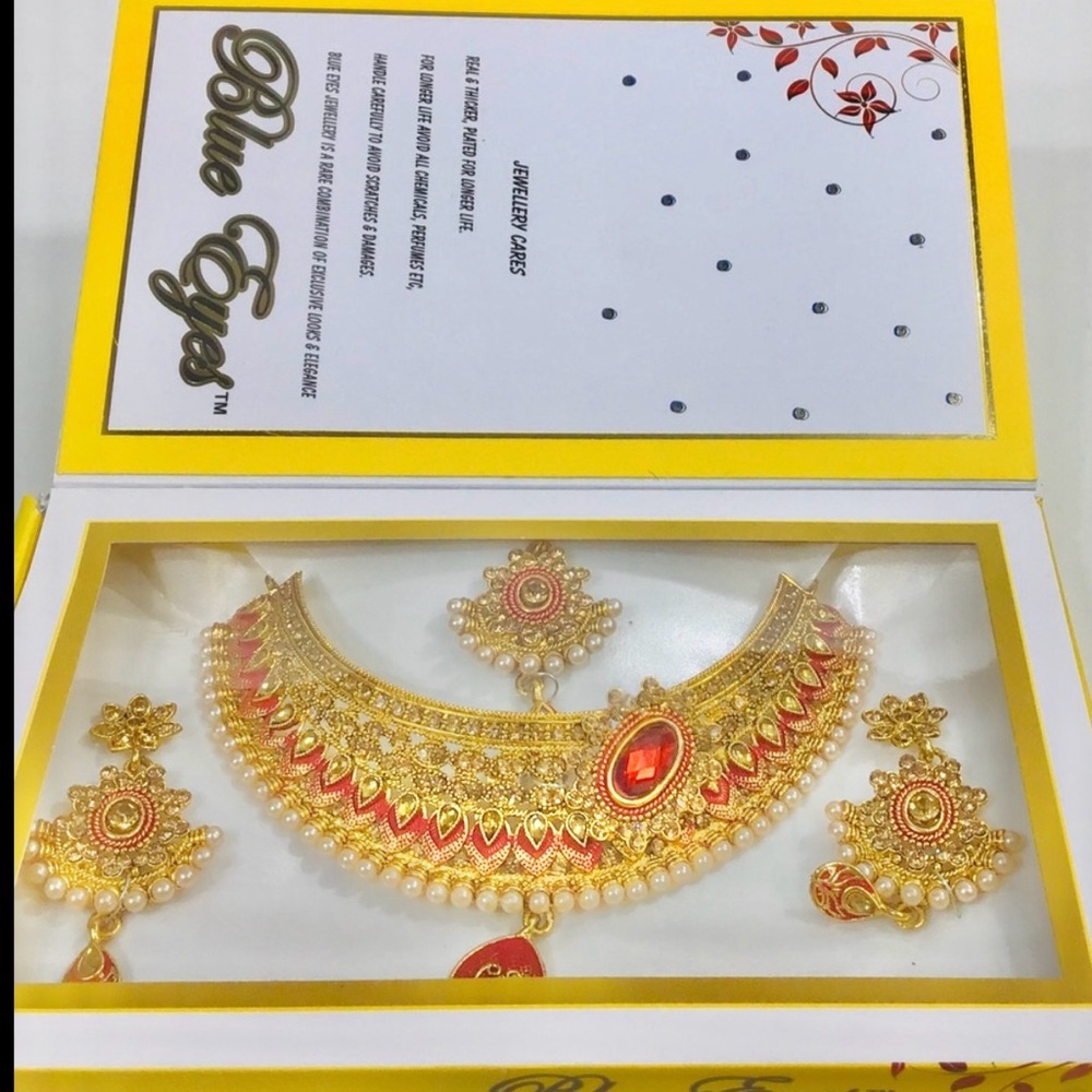 New Pakistani 4-pcs  gold plated matha tikka  jewelry set